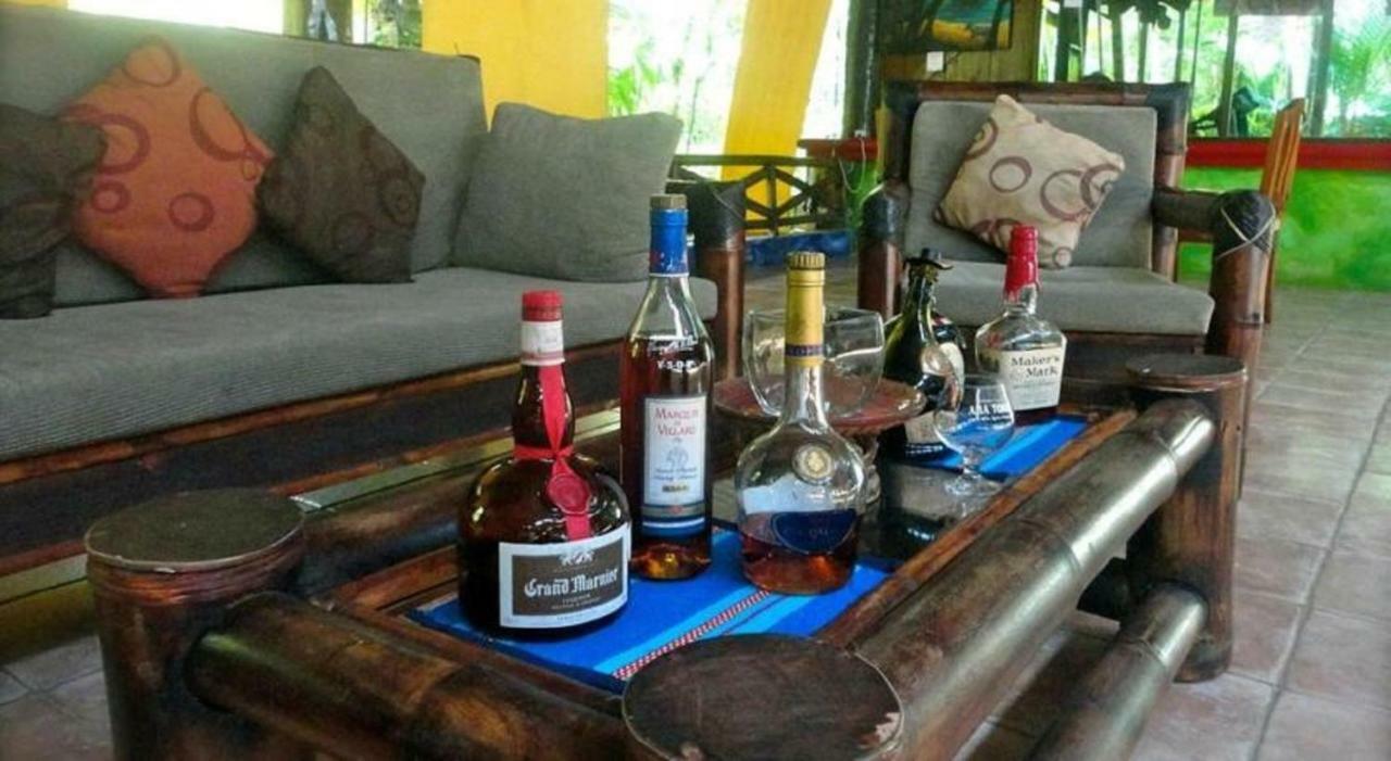 Hotel Roca Verde Beachfront Puntarenas Esterno foto