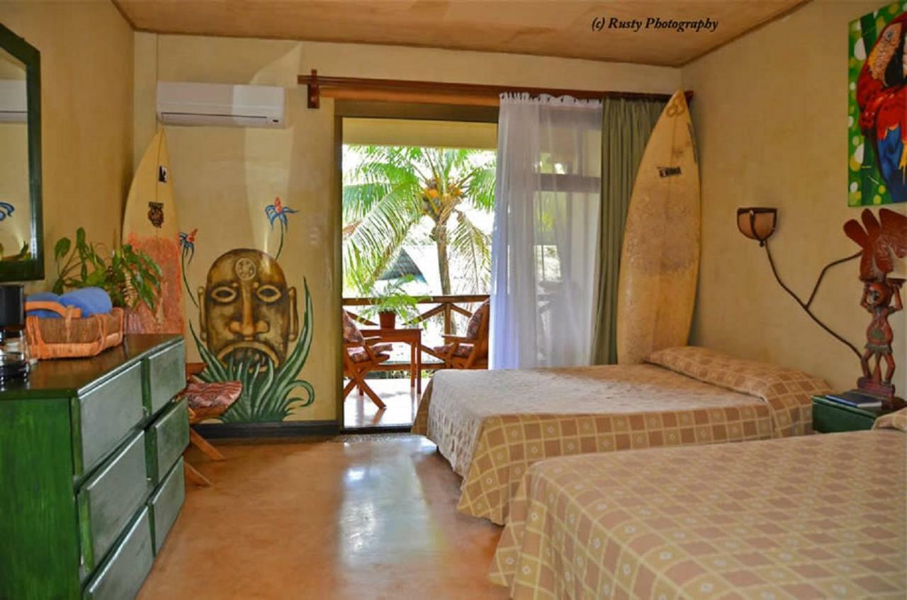 Hotel Roca Verde Beachfront Puntarenas Esterno foto